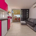 1 Bedroom Lovely In