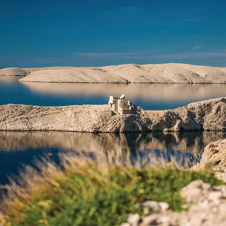 Apartment Lovely In With Wifi