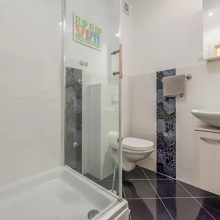 Lovely In With Wifi * Povljana