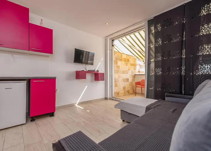 Lovely In With Wifi Apartmán