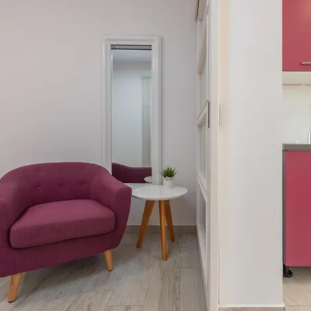 1 Bedroom Lovely In *